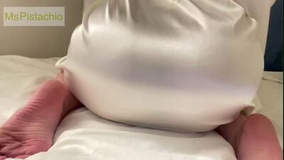 Horny Iranian bride masturbating hot, her husband is away for weeks