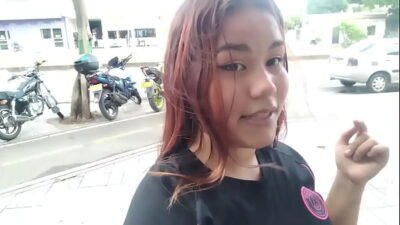 MI JEFE TIENE UNA ESPOSA MUY SEXY, TANTO QUE ME LA FOLLO EN MI LUGAR DE TRABAJO